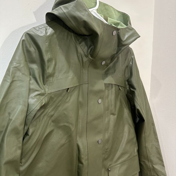 Lululemon Into The Drizzle Rain Coat - Picture 2 of 7